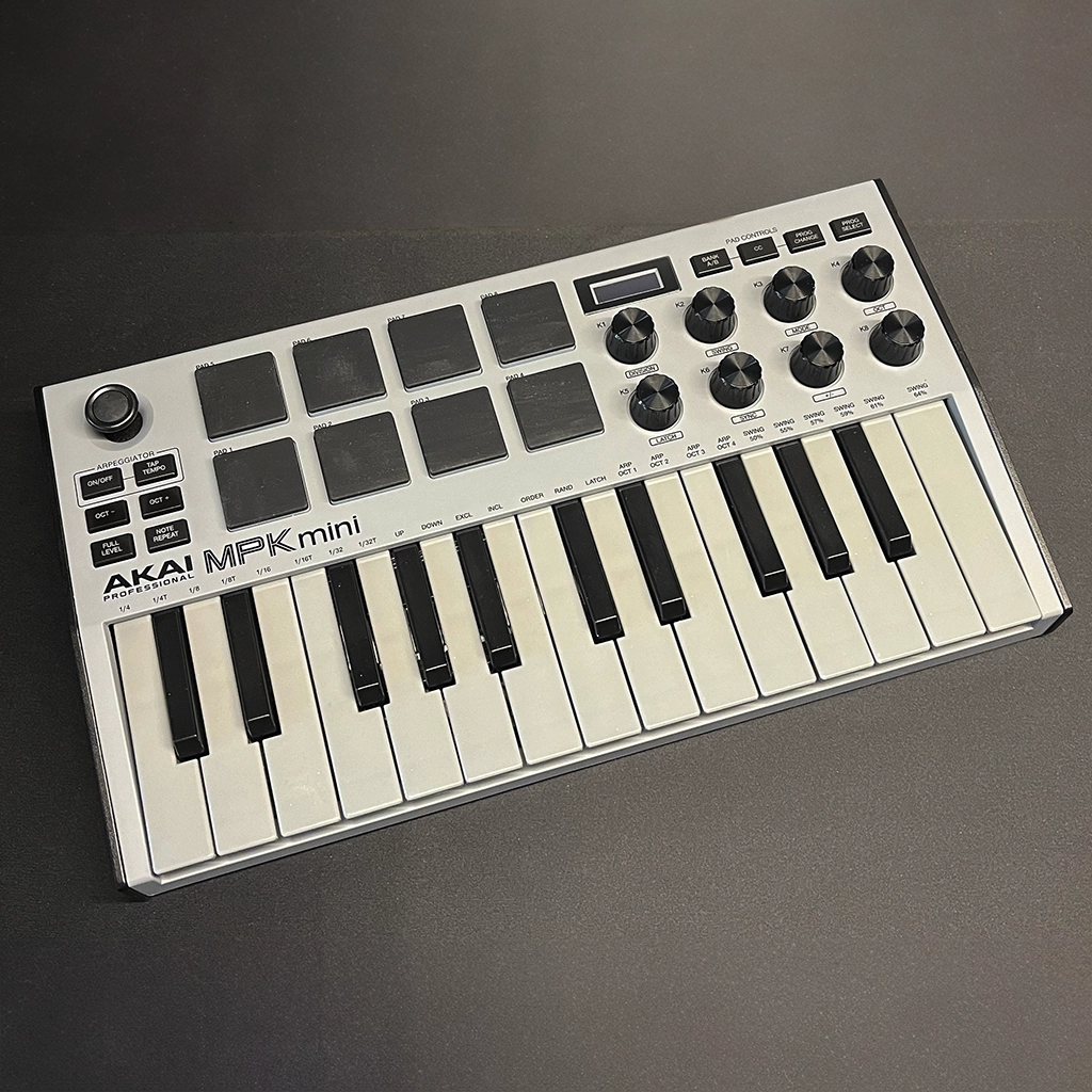 AKAI MPK mini 